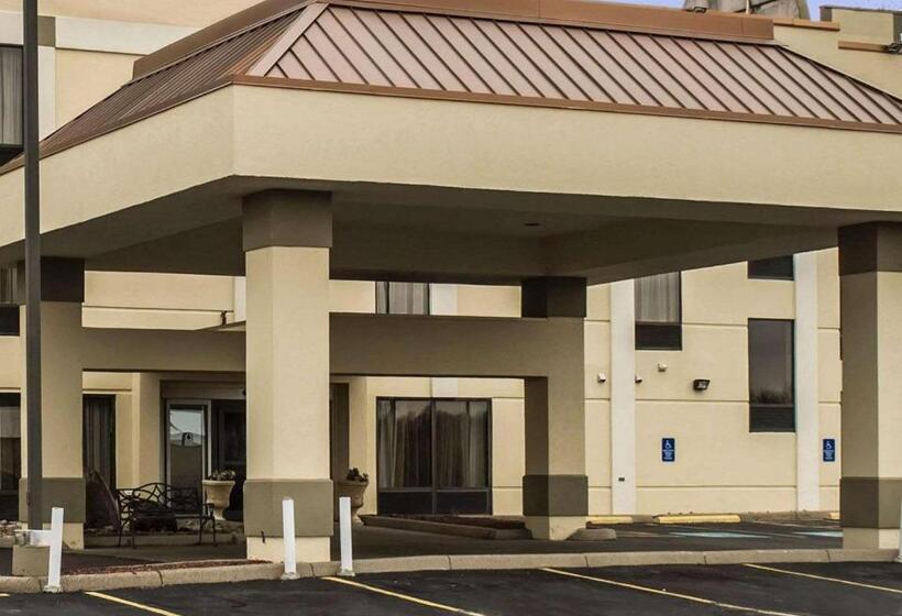 هتل Quality Inn