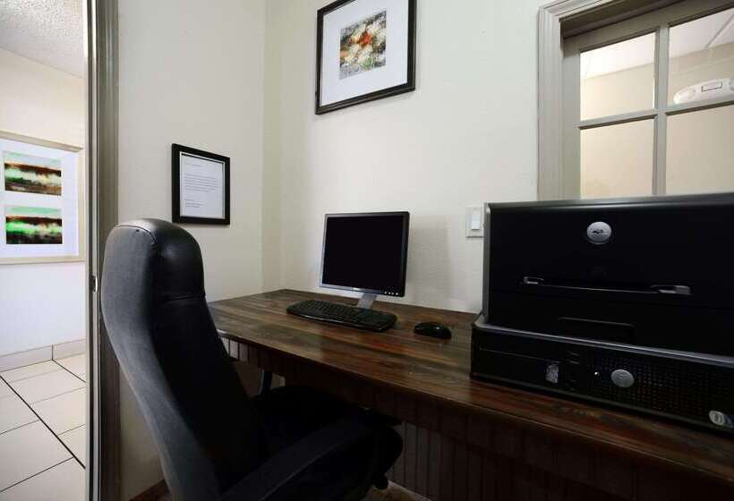 هتل Quality Inn & Suites Springfield Southwest Near I 72