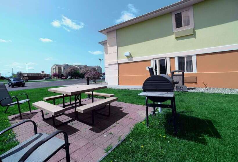 هتل Quality Inn & Suites Springfield Southwest Near I 72