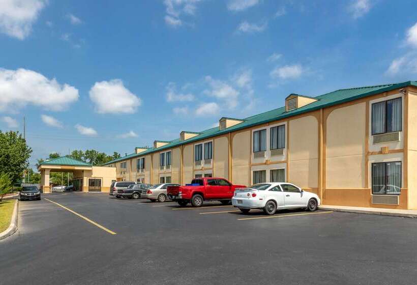 בית מלון כפרי Quality Inn Auburn Campus Area I85