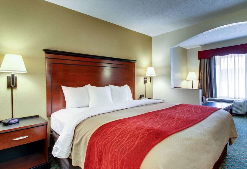 فندق Quality Inn