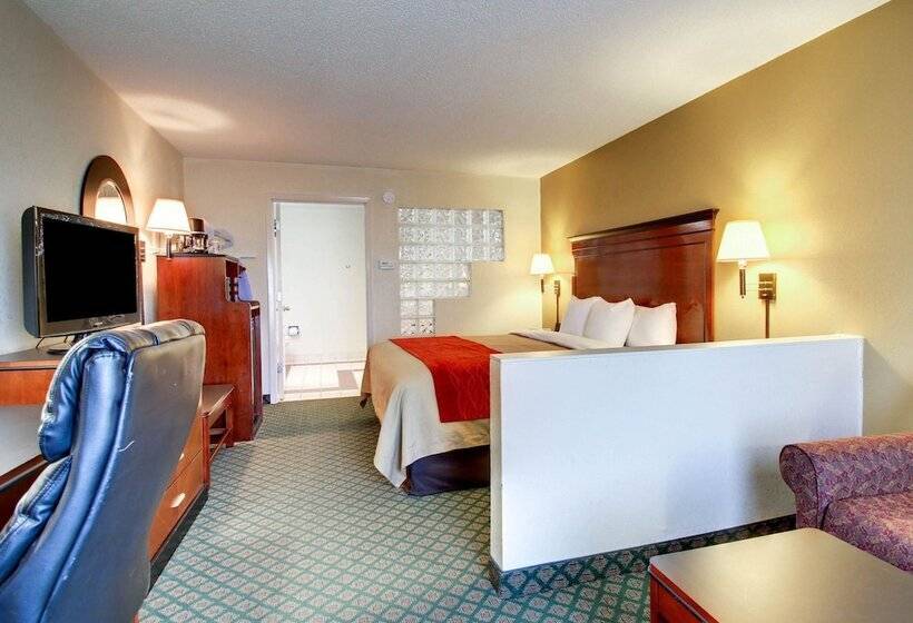 هتل Quality Inn