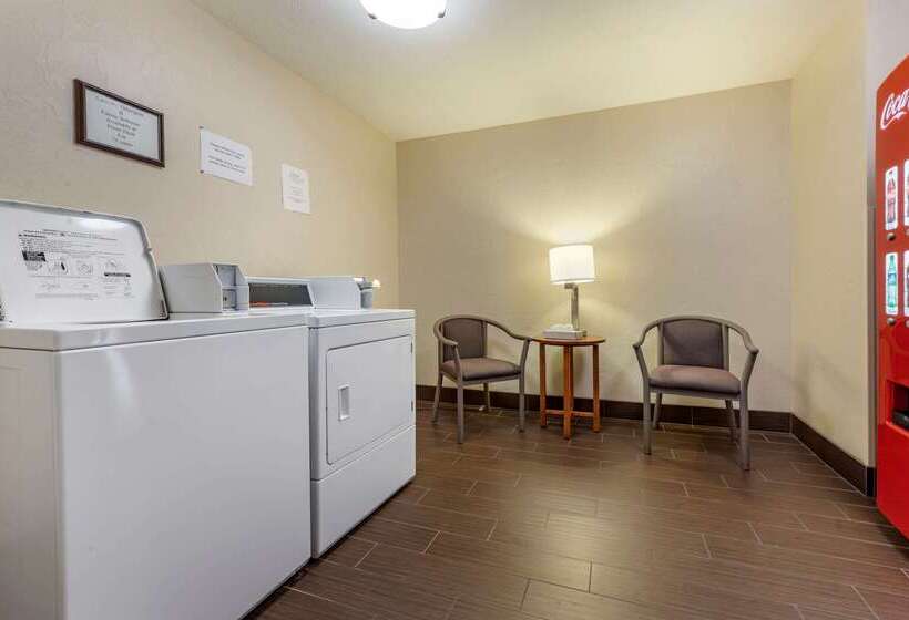هتل Quality Inn