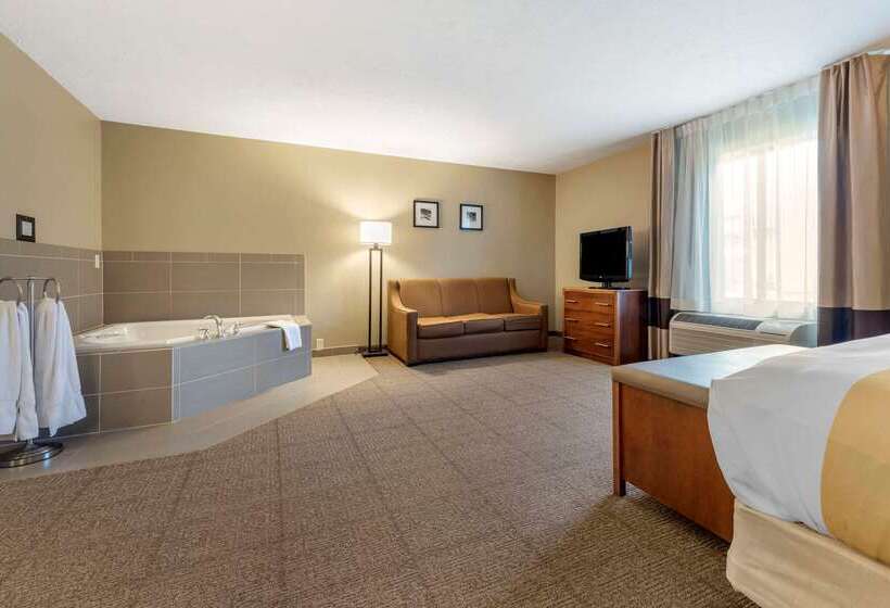 هتل Quality Inn