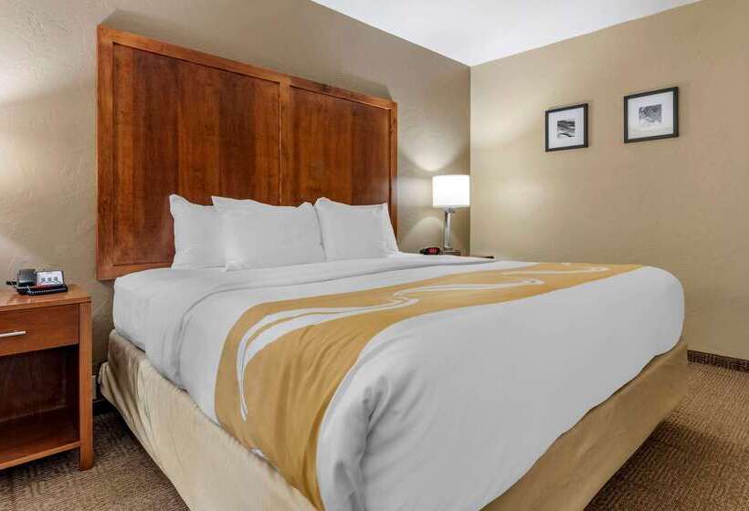 هتل Quality Inn