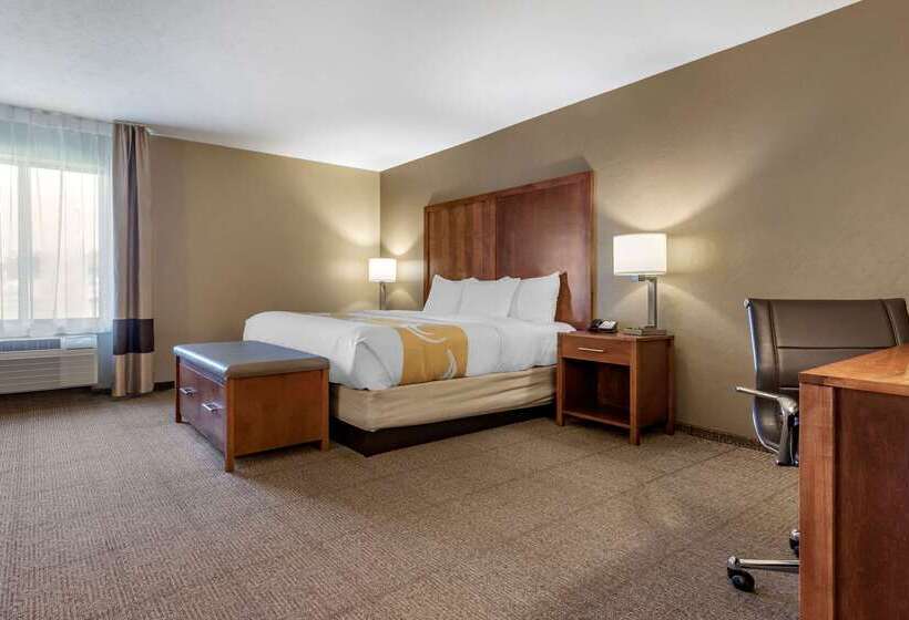 هتل Quality Inn