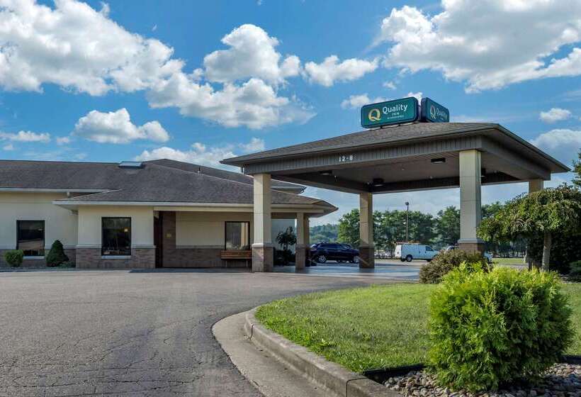 هتل Quality Inn