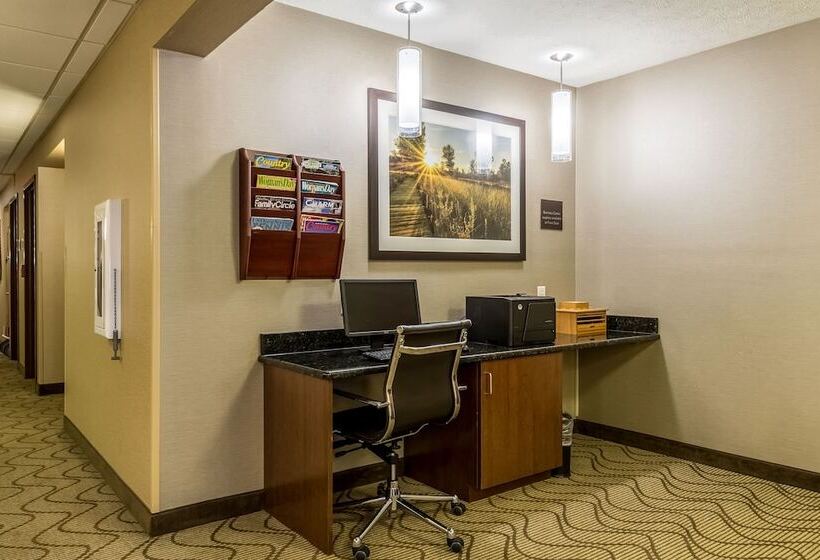 هتل Quality Inn