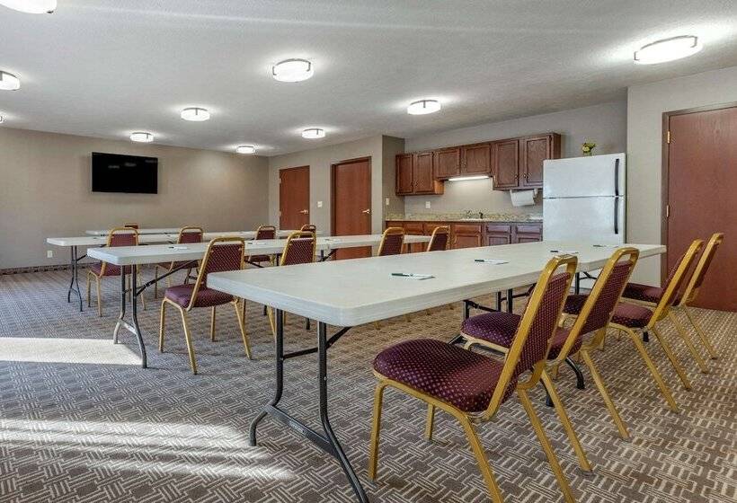 هتل Quality Inn