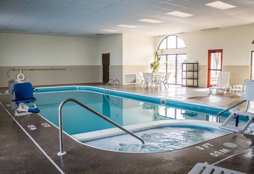 هتل Quality Inn