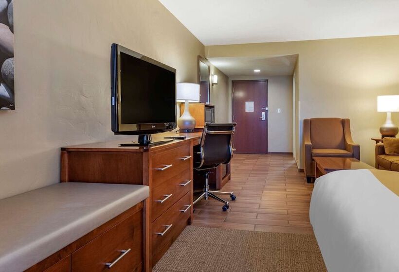 هتل Quality Inn