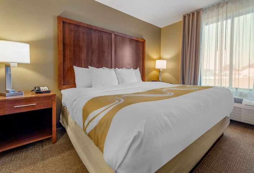 هتل Quality Inn