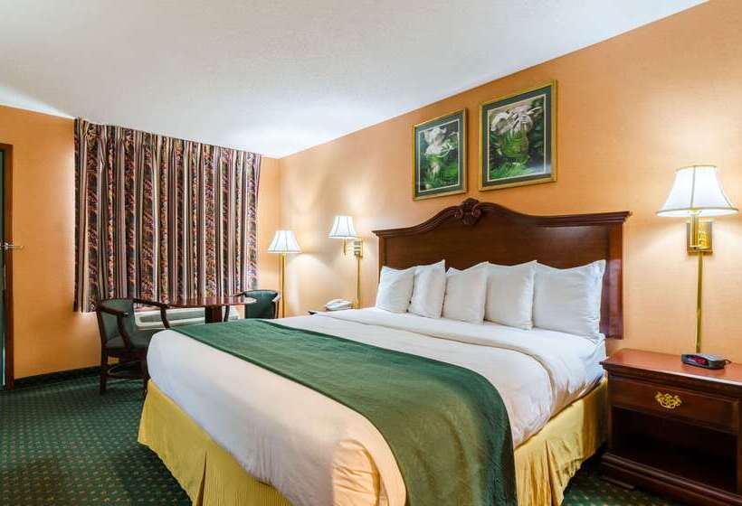 هتل Quality Inn Eureka Springs South