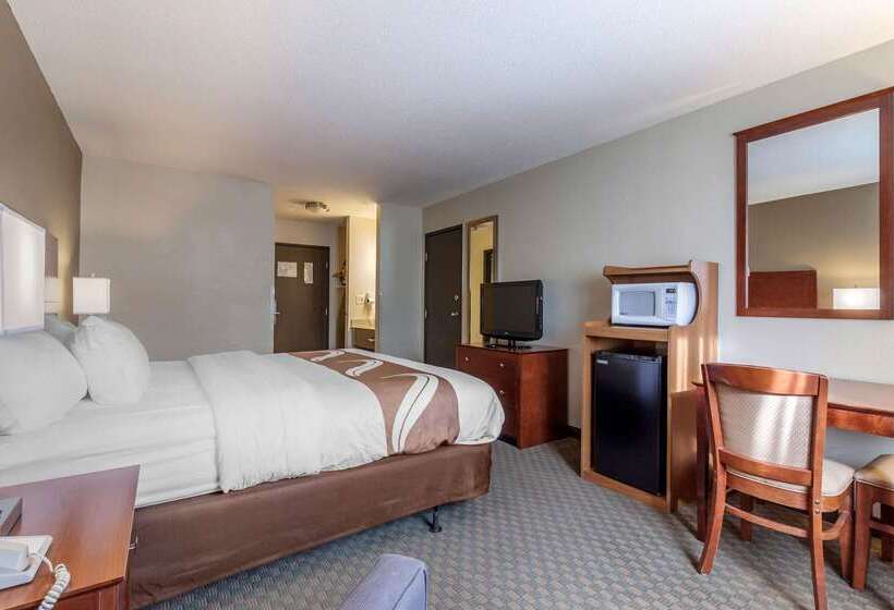 فندق Quality Inn Hays I70