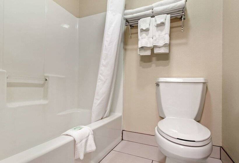 فندق Quality Inn Hays I70