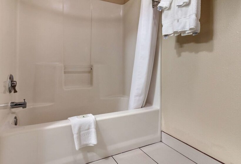 فندق Quality Inn Hays I70