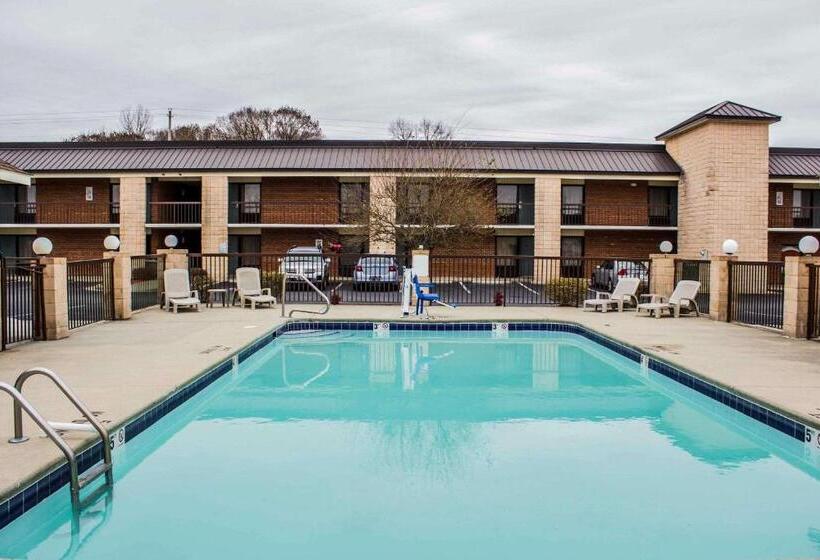 فندق Quality Inn Kinston Hwy 70