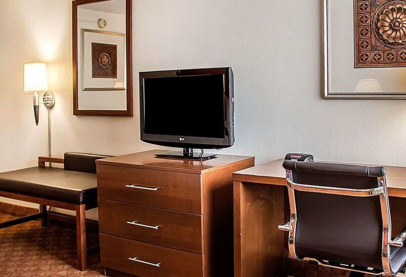 호텔 Quality Inn