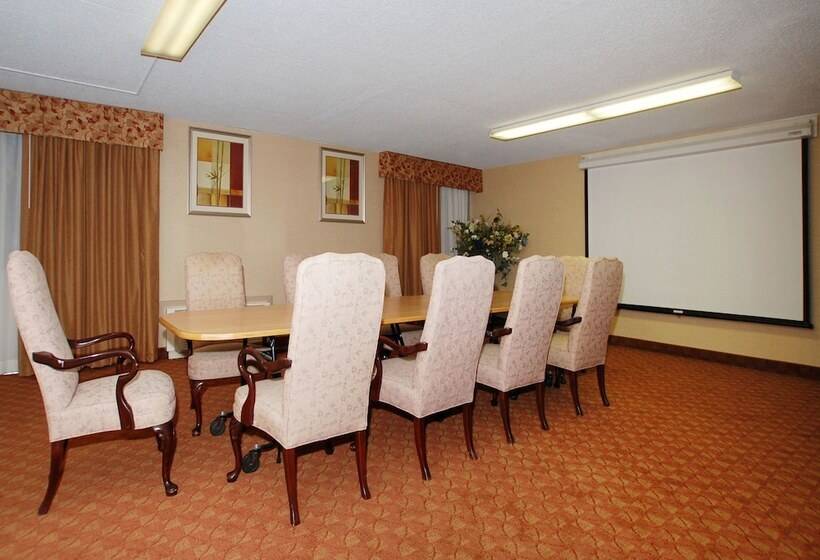 호텔 Quality Inn