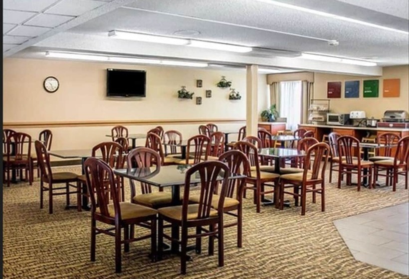 호텔 Quality Inn