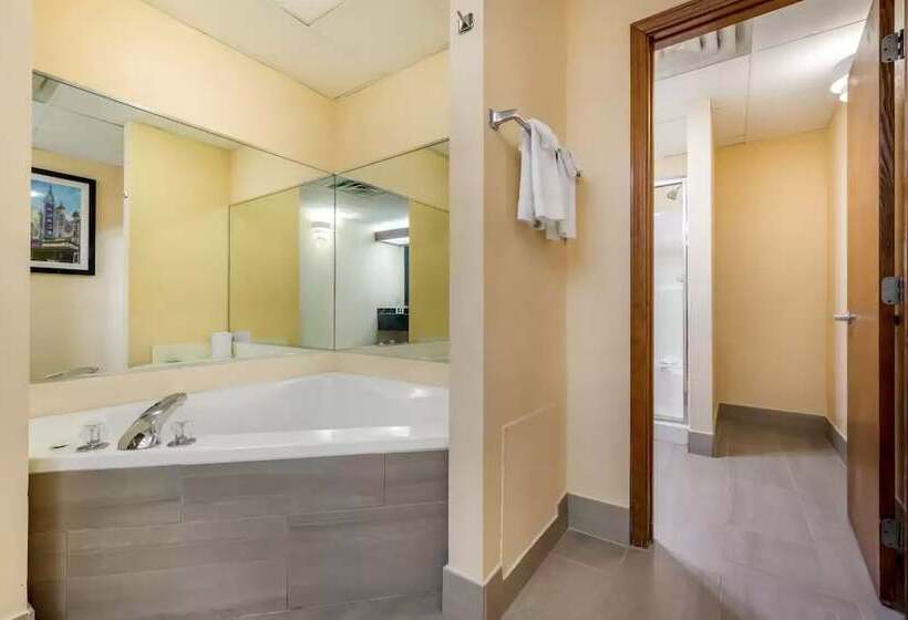 هتل Quality Inn Louisville  Boulder