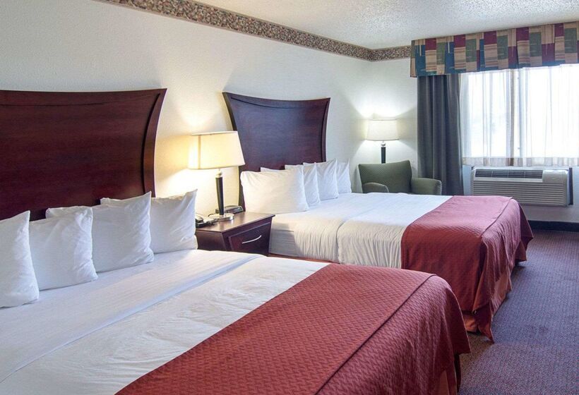 هتل Quality Inn