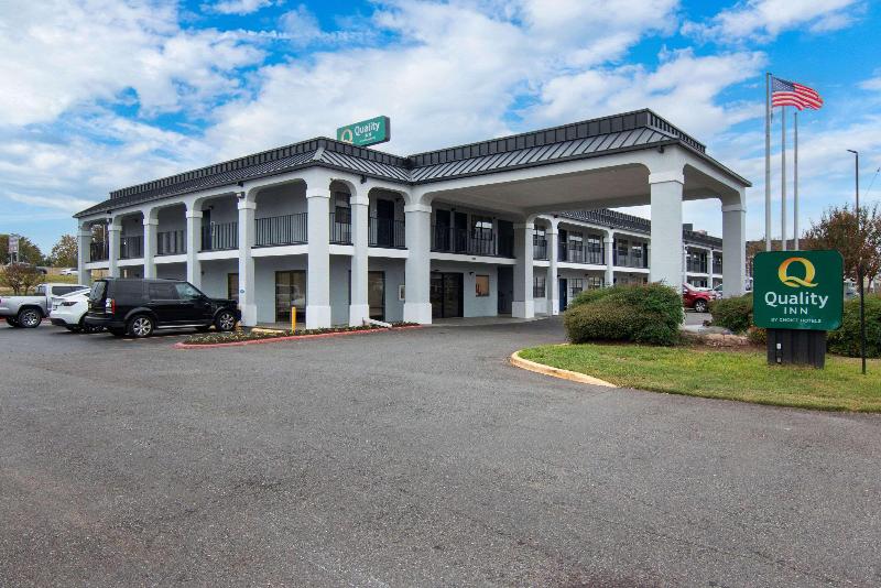 هتل Quality Inn Near Casinos And Convention Center