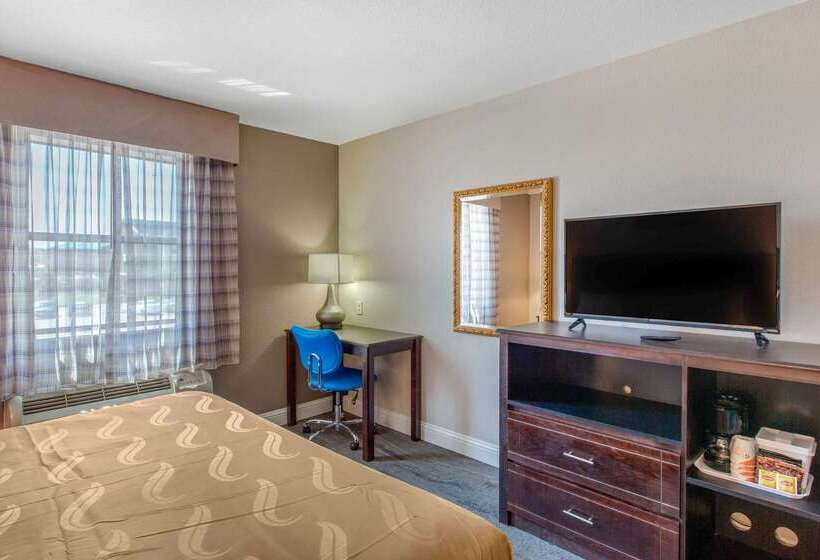 בית מלון כפרי Quality Inn & Suites Port Arthur  Nederland