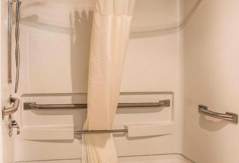هتل Quality Inn & Suites