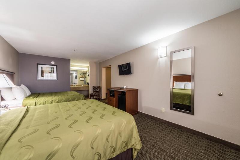 فندق Quality Inn University Near Downtown