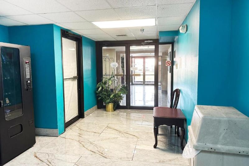 هتل Rodeway Inn & Suites
