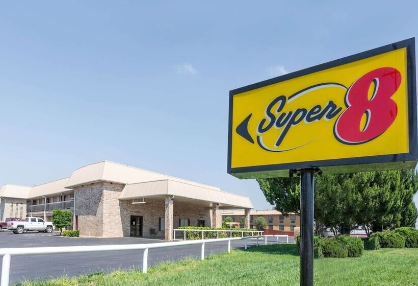 هتل Super 8 By Wyndham Clovis