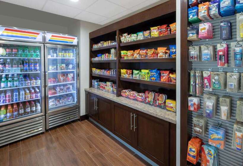 هتل Wingate By Wyndham Valdosta/moody Afb