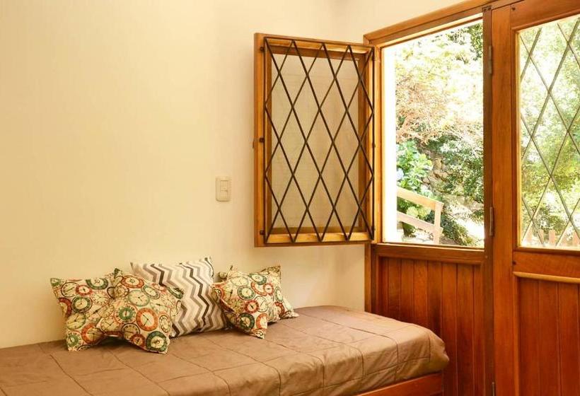 פנסיון Hostel Planeta Cumbrecita