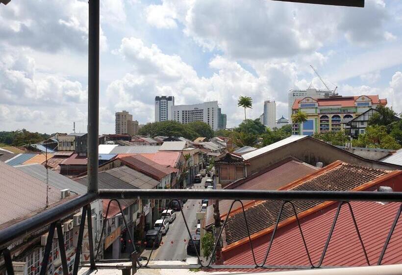 هاستل Hornbill's Nest Kuching