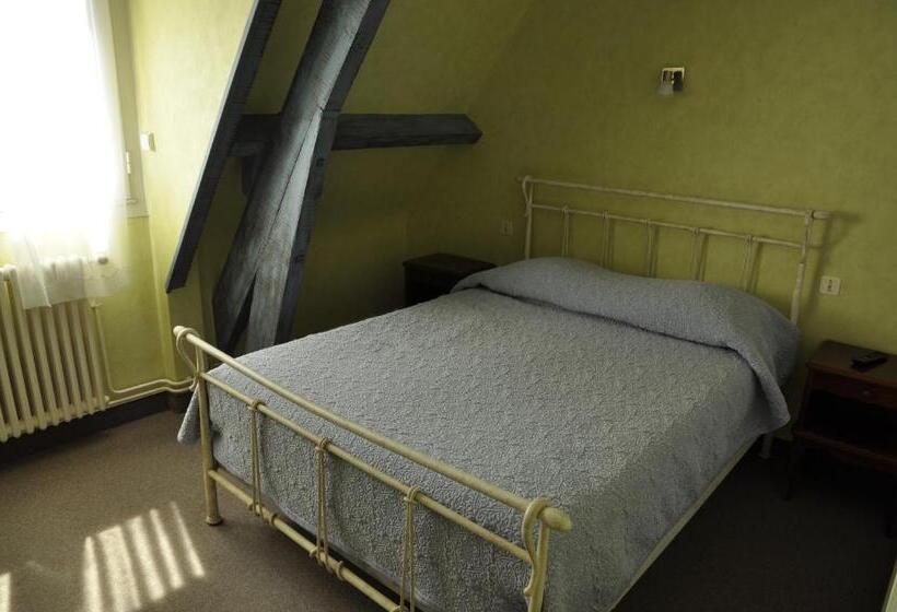 مبيت وإفطار Auberge Des Platanes