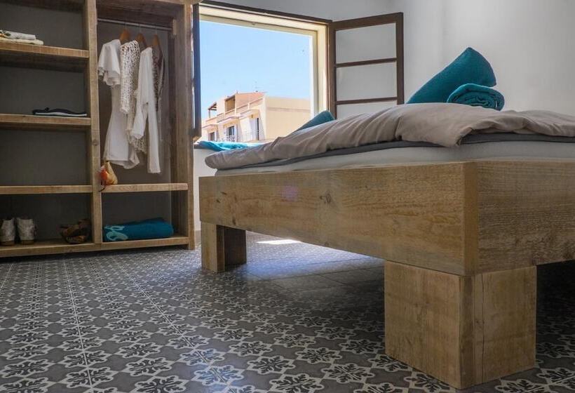 تختخواب و صبحانه Mamboo Hotel Cala Ratjada