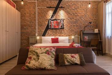 هتل Reddoorz Plus @ An Thuong 3