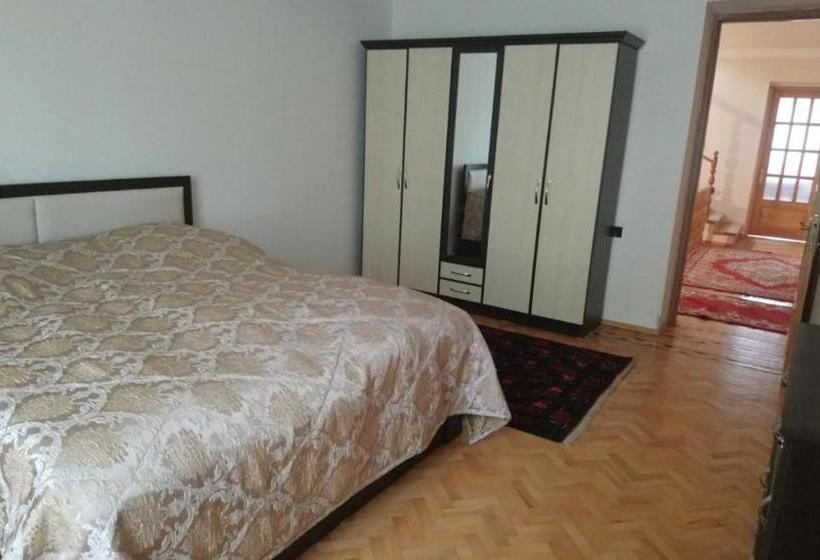 هاستل Luse Guest House