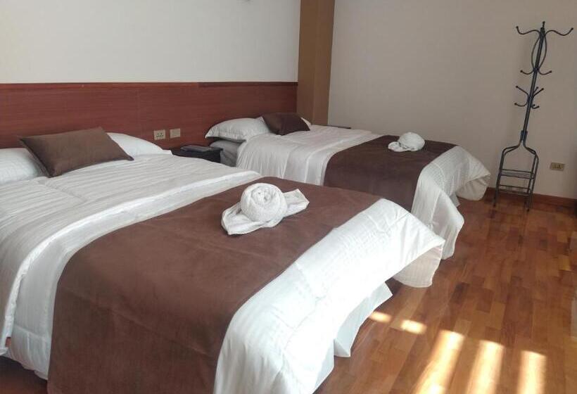 هاستل Hostal Alvasar