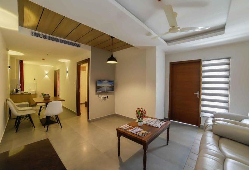 호텔 Bhavanam Regency Guruvayoor
