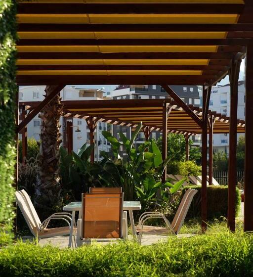 Mene Suites