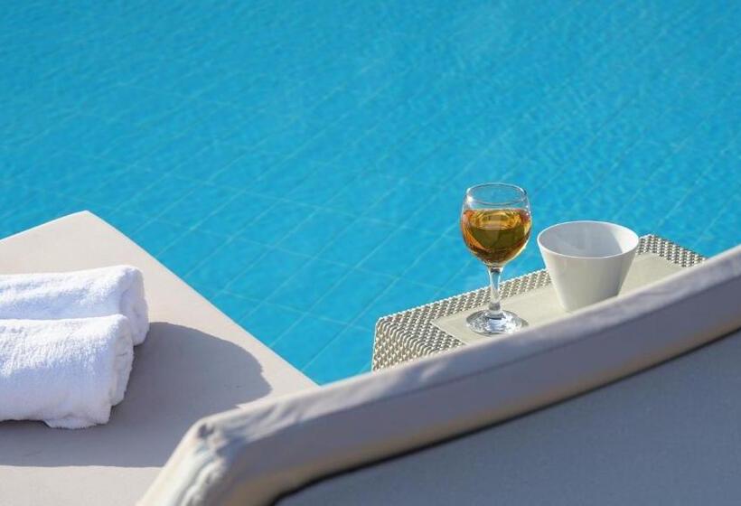 Mene Suites