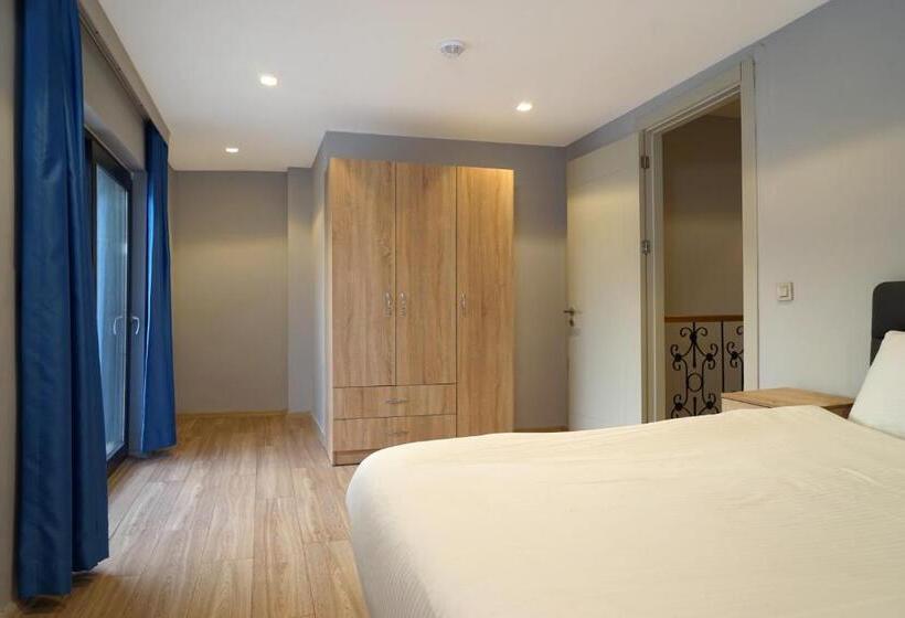 Mene Suites