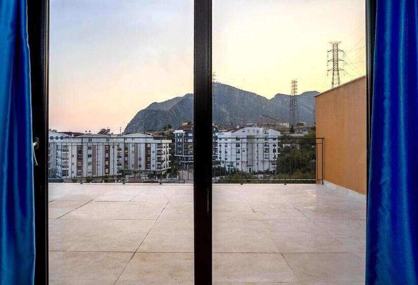 Mene Suites