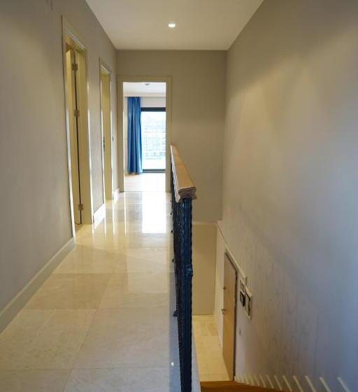 Mene Suites