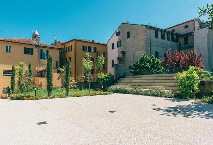 پانسیون Bb Porta Augustea   Fano