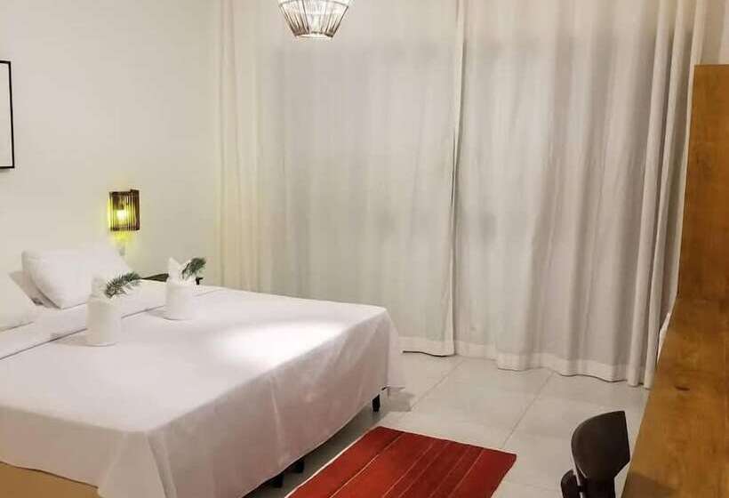 بنسيون Villa Aurora
