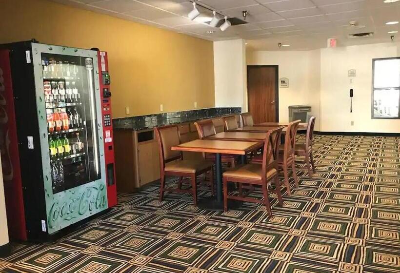 هاستل Norwood Inn & Suites Eagan St Paul & Mall Of America