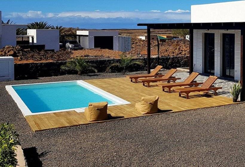 تختخواب و صبحانه Maar House Lajares